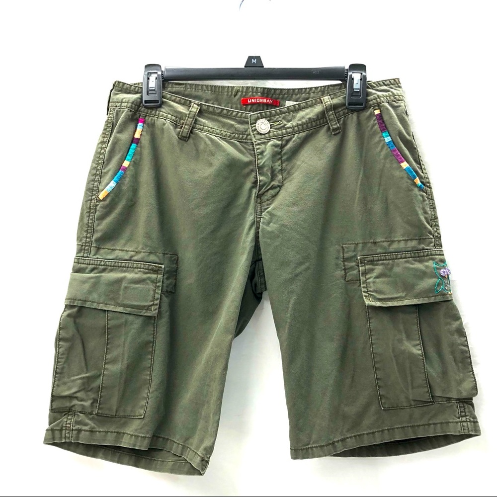 Hand Embroidered Cargo Shorts Owl on Pocket Boho